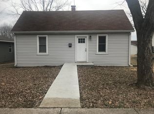 2206 N 5th St, Saint Charles, MO 63301