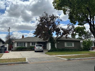 3204 E Holland Ave, Fresno, CA, 93726