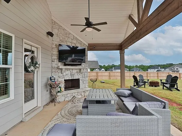 3080 Wynn Way — Photo 34