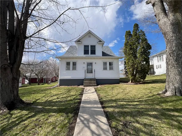 221 Adair St, Kellogg, IA 50135