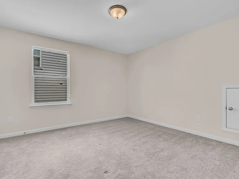 633 Castle Rd — Photo 29