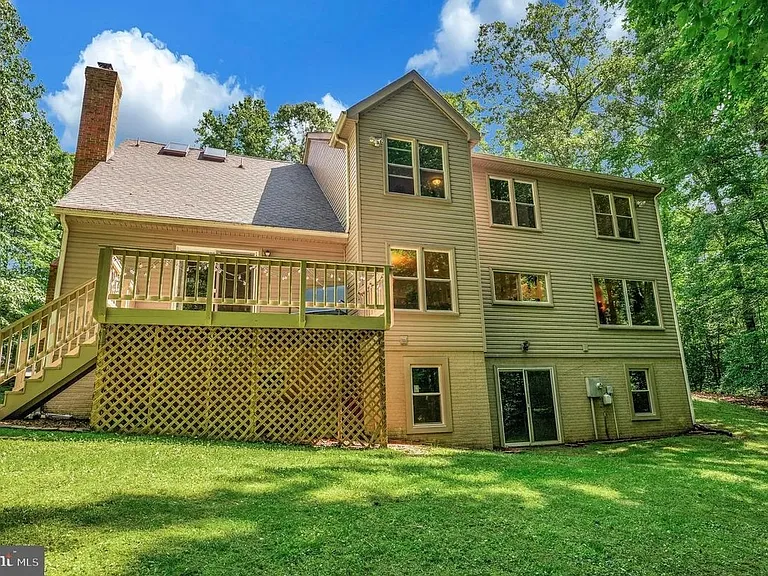 2 English Hills Dr — Photo 4