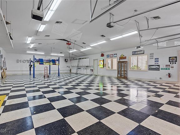 3rd image of 2101 Strada Mia Ct