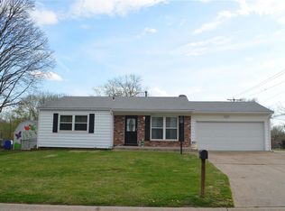 2915 Nantwich Ln, Saint Charles, MO 63301