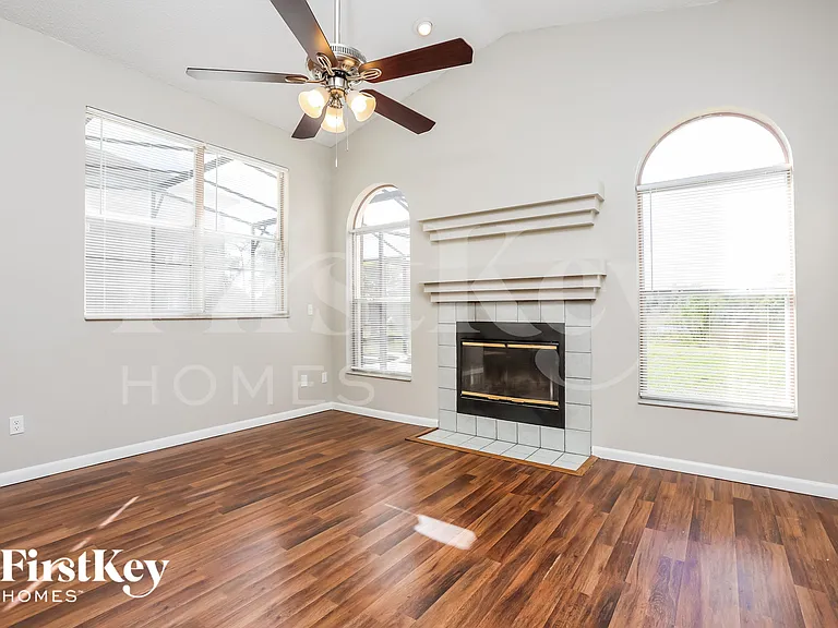 62 Abbey Hollow Dr — Photo 3