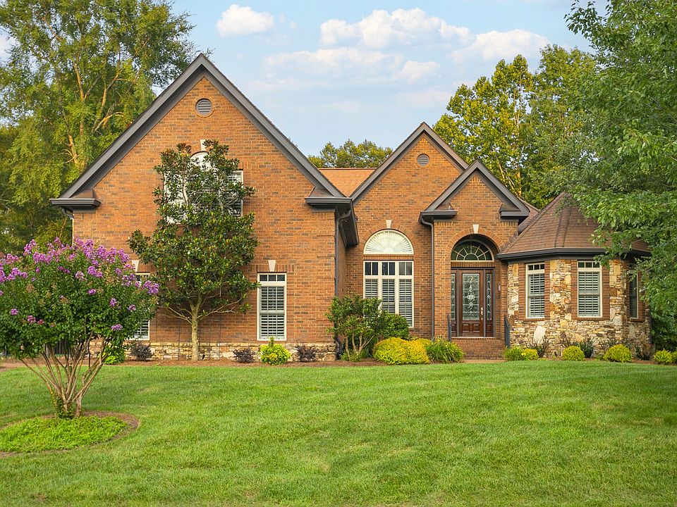 1st image of 1197 Meadow Bridge Ln