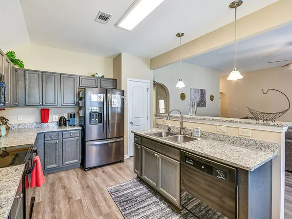 706 Park Ln, Prattville, AL 36067