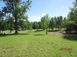 928 Waldroup Rd, Hayesville, NC 28904