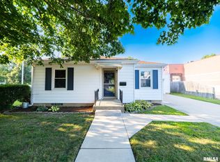 106 W Fast Ave, Mackinaw, IL 61755