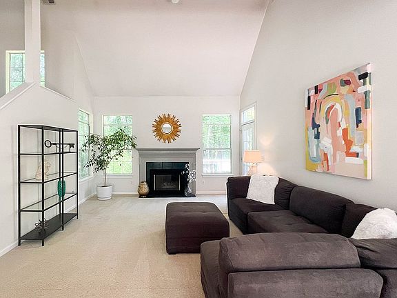 3rd image of 2208 Tanfield Dr