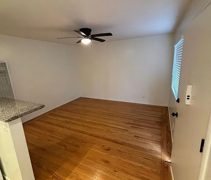 414 Staten Ave #2F — Photo 3