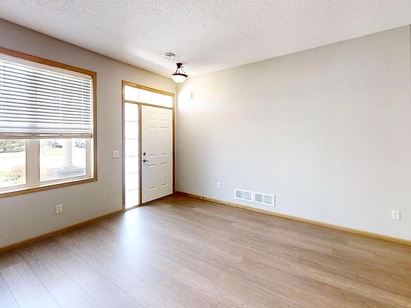 2nd image of 2504 Country View Dr