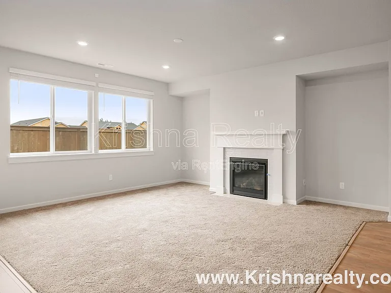 1004 S 31st Ave — Photo 18