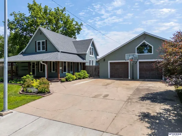 5051 S 40th St, Omaha, NE 68107
