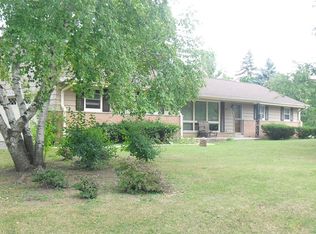 17860 Lucy Cir, Brookfield, WI 53045