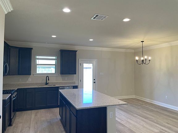 3rd image of 243 Sophie Dr