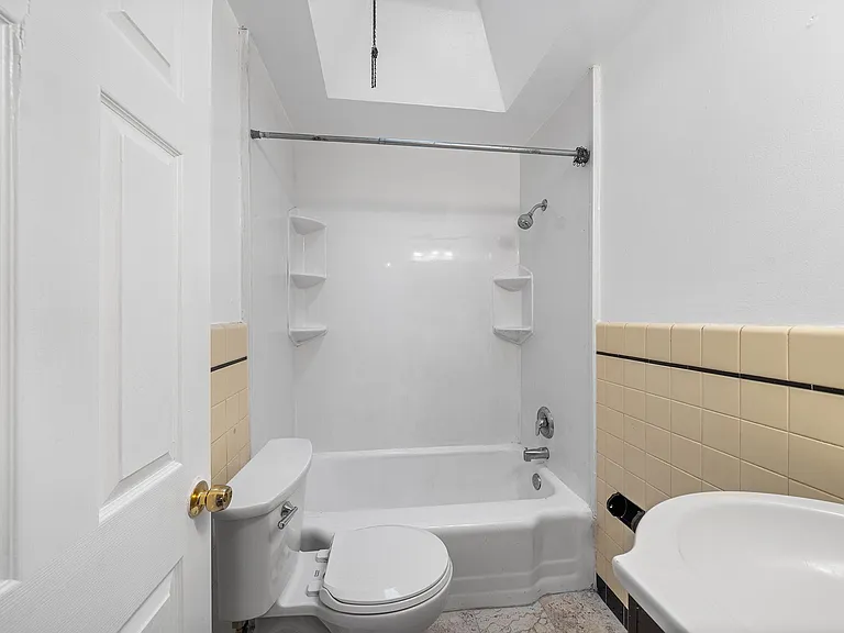 3858 Berkley Ave — Photo 12