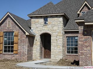 9509 N 96th East Pl, Owasso, OK 74055