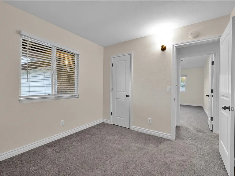11074 Knobb Ave — Photo 22