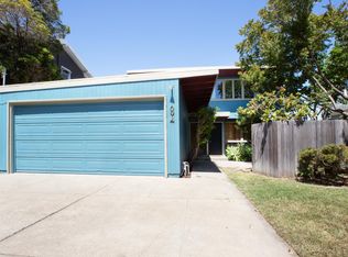 694 Arimo Ave, Oakland, CA