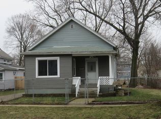 523 Hammond Ave, Aurora, IL 60506