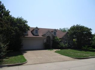 8617 Garden Springs Dr, Fort Worth, TX 76123