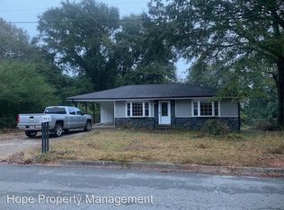 32 Mary Ann St, Newnan, GA 30263