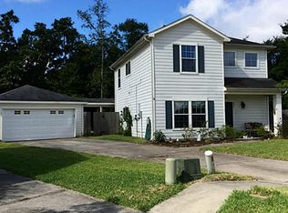 800 Lightning Bug Ln, Conroe, TX 77301