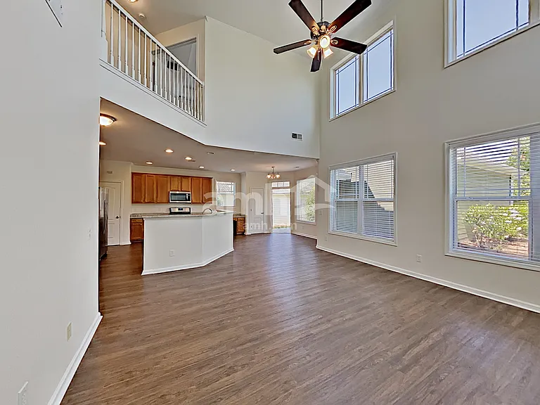 208 Harmony Lake Dr — Photo 6