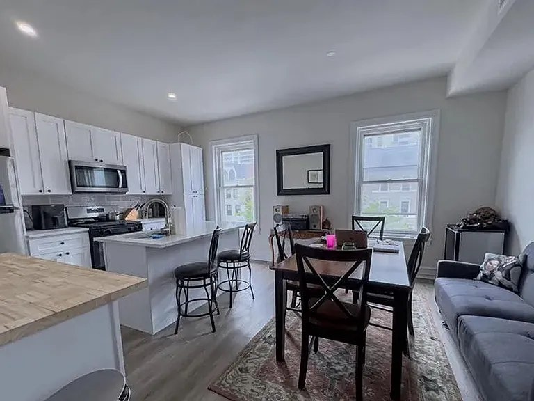 2037 Spring Garden St #3FF — Photo 17