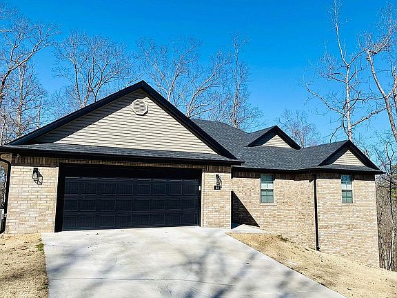 2nd image of 44 Westmorland Dr