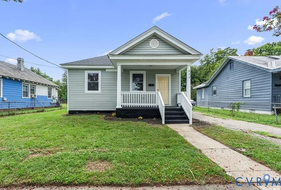 222 Elm St