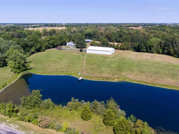 346 Carson Ave, Livingston, IL 62058