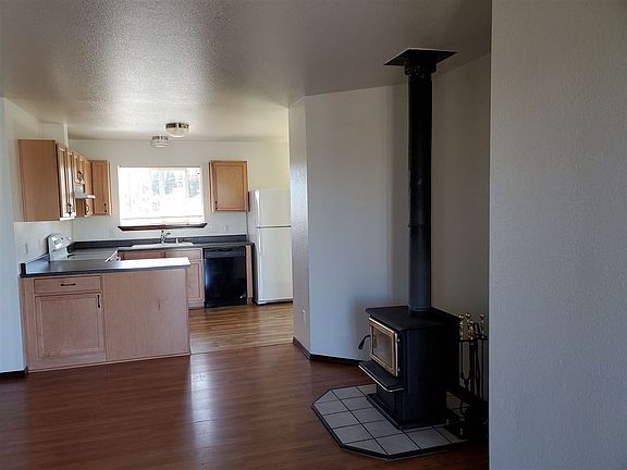5th image of 495 Grant Ct
