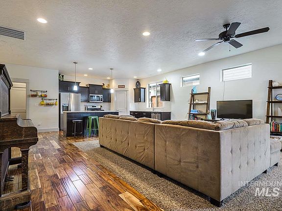 5th image of 6018 Torrylin St