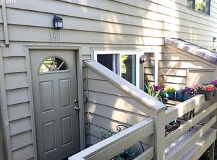 366 Cervantes Cir #14-C, Lake Oswego, OR 97035