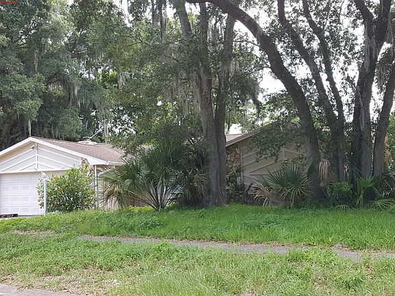 3rd image of 402 Needles Dr