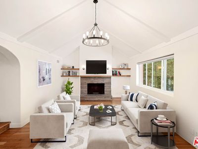 362 N Kings Rd, Los Angeles, CA, 90048
