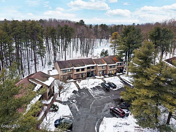 2nd image of 95 Ridgewood Terrace