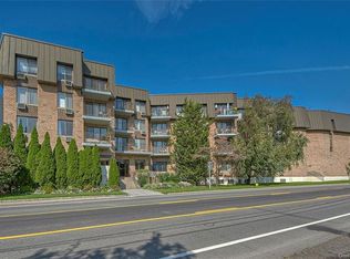 560 Halstead Ave APT 3R, Harrison, NY 10528