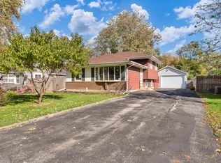 4005 Liberty Blvd, Westmont, IL 60559