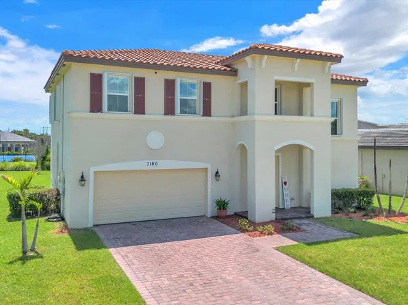 7190 NW Farnsworth Circle, Port St Lucie, FL 34987