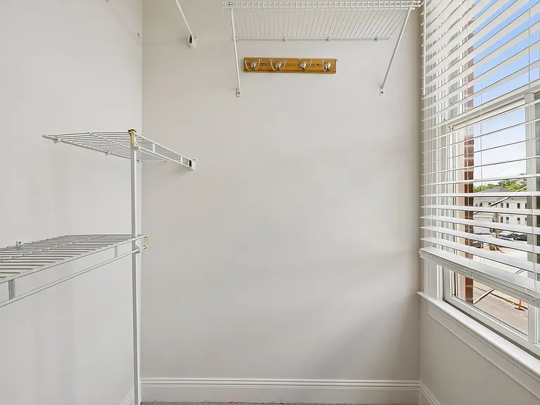 2110 Acklen Ave #101 — Photo 21