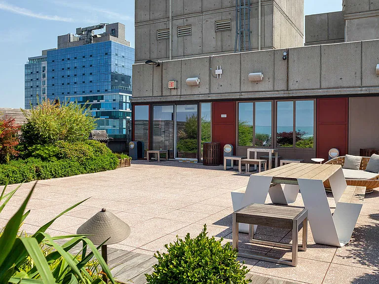 Rooftop Lounge and Terrace