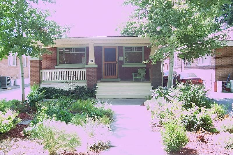 1st image of 228 E Hubbard Ave