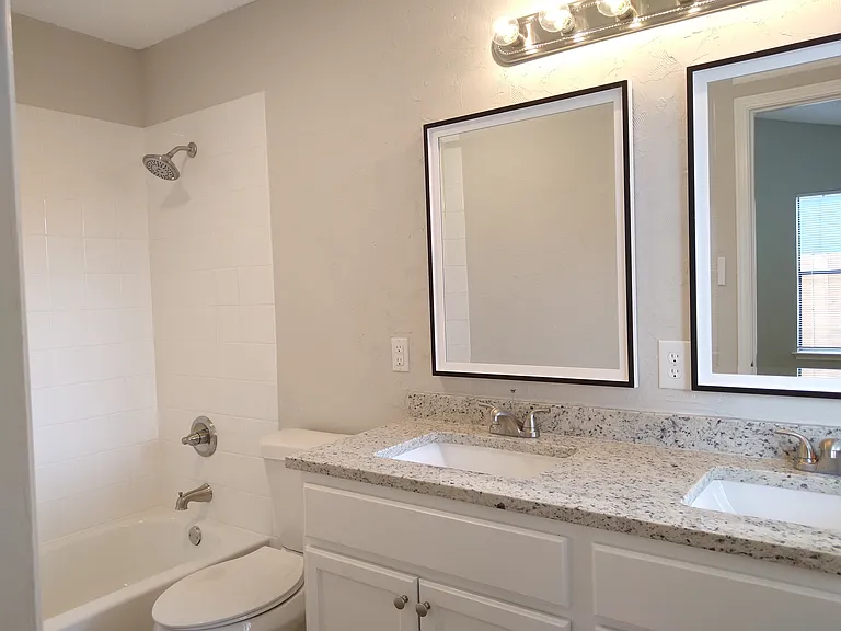 1813 Laurel Path — Photo 28