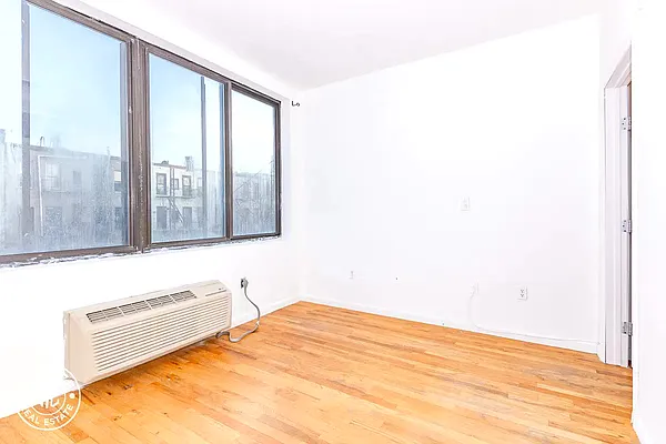 Rented by MySpaceNYC | media 30
