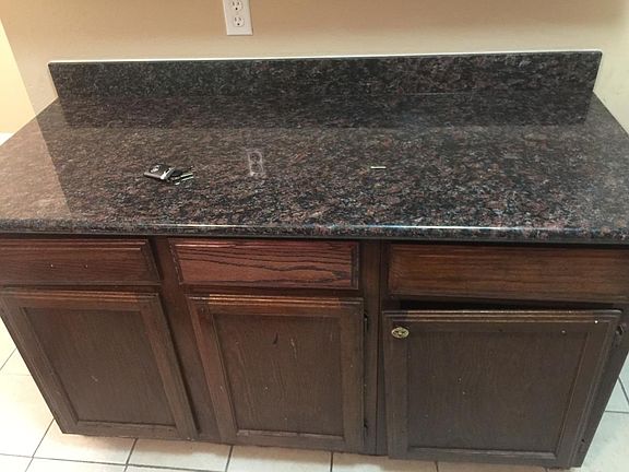 5th image of 1422 Fieldstone Dr
