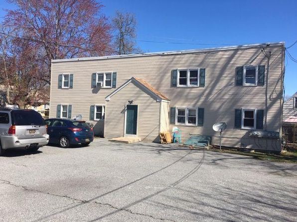 704 4th St APT 4