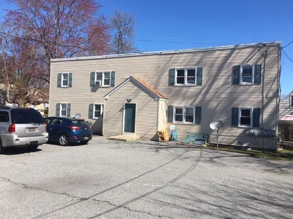 704 4th St APT 4, Delaware City, DE 19706